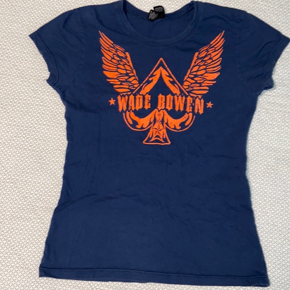 Autographed wade Bowen T-shirt size extra small - Picture 1 of 3